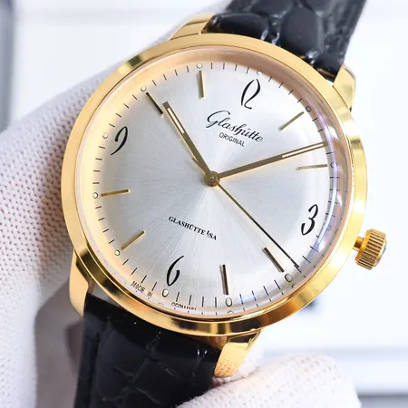 グラスヒュッテ・オリジナル 腕時計