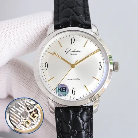 グラスヒュッテ・オリジナル 腕時計