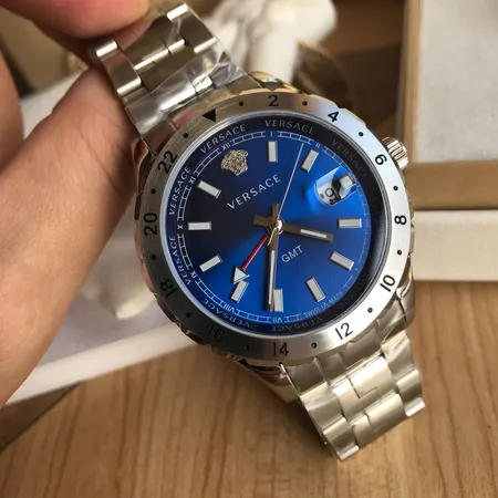 ヴェルサーチ 腕時計