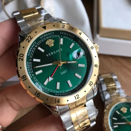 ヴェルサーチ 腕時計