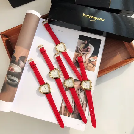 イブサンローラン 腕時計