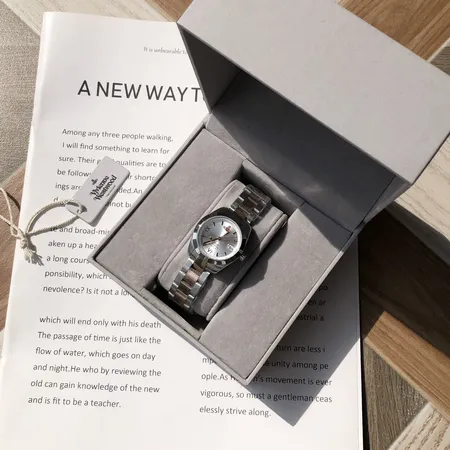 ヴィヴィアン・ウエストウッド 腕時計