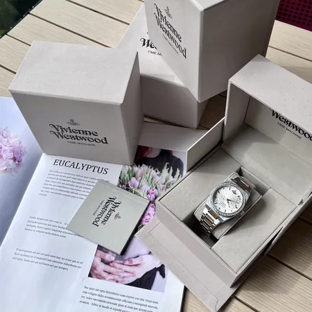 ミュウミュウ 腕時計