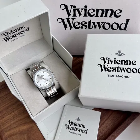 ヴィヴィアン・ウエストウッド 腕時計