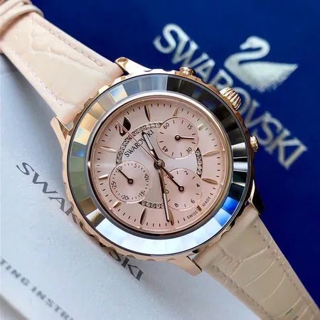スワロフスキー 腕時計