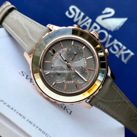 スワロフスキー 腕時計