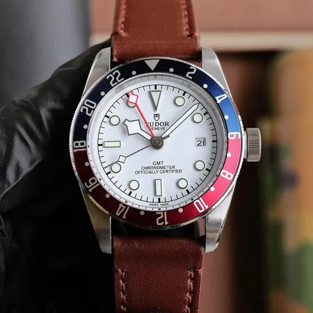 チューダー 腕時計