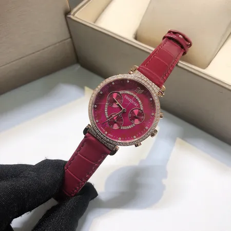 スワロフスキー 腕時計