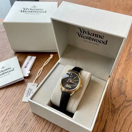 ヴィヴィアン・ウエストウッド 腕時計
