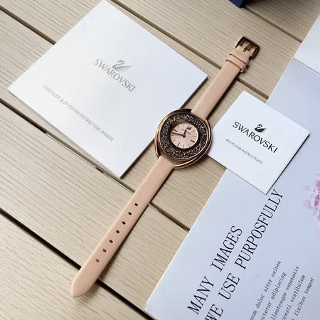 スワロフスキー 腕時計