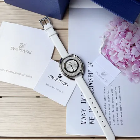 スワロフスキー 腕時計
