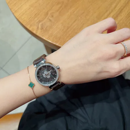 ルイヴィトン 腕時計