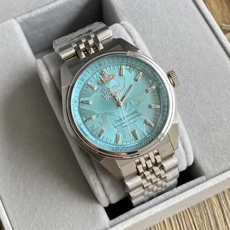 ヴィヴィアン・ウエストウッド 腕時計