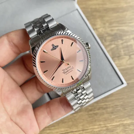 ヴィヴィアン・ウエストウッド 腕時計