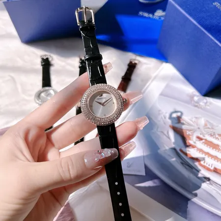 スワロフスキー 腕時計