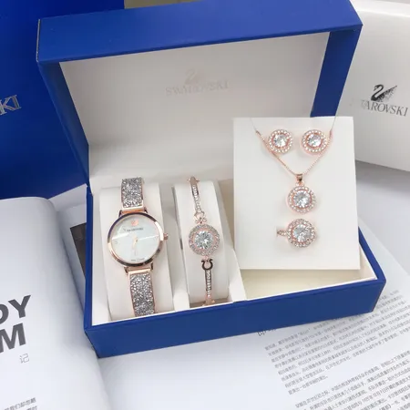 スワロフスキー 腕時計