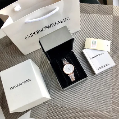 アルマーニ 腕時計