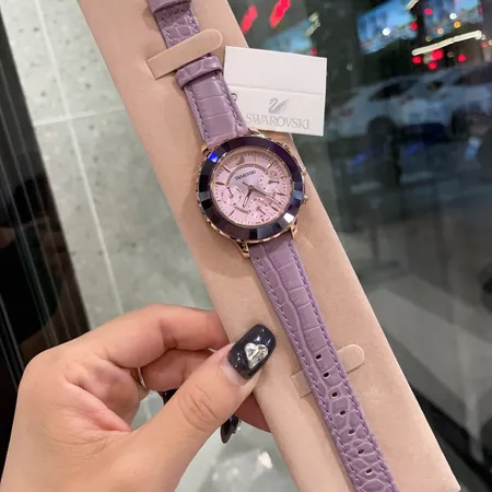 スワロフスキー 腕時計