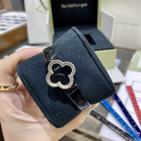 ヴァン クリーフ＆アーペル 腕時計