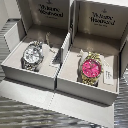 ヴィヴィアン・ウエストウッド 腕時計