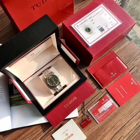 チューダー 腕時計