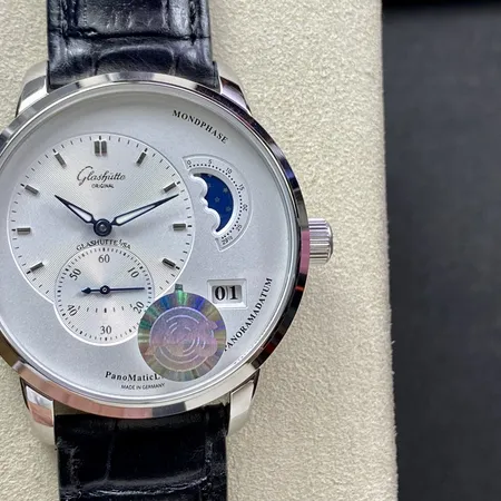 グラスヒュッテ・オリジナル 腕時計