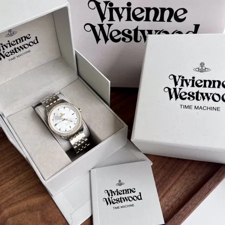 ヴィヴィアン・ウエストウッド 腕時計