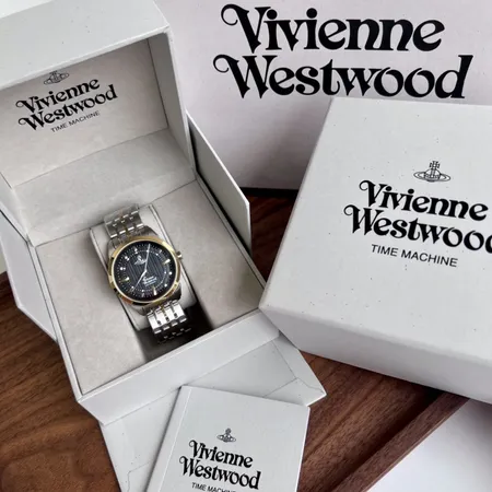 ヴィヴィアン・ウエストウッド 腕時計