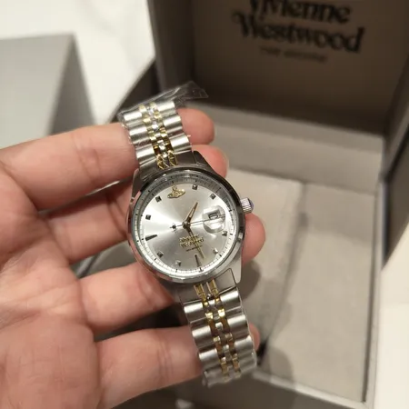 ヴィヴィアン・ウエストウッド 腕時計