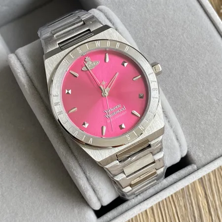 ヴィヴィアン・ウエストウッド 腕時計