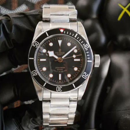 チューダー 腕時計