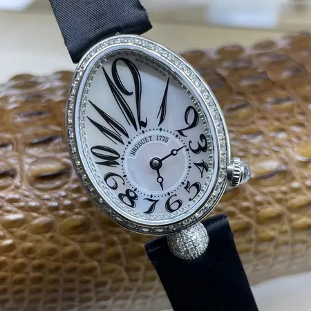 ロジェ・デュブイ 腕時計