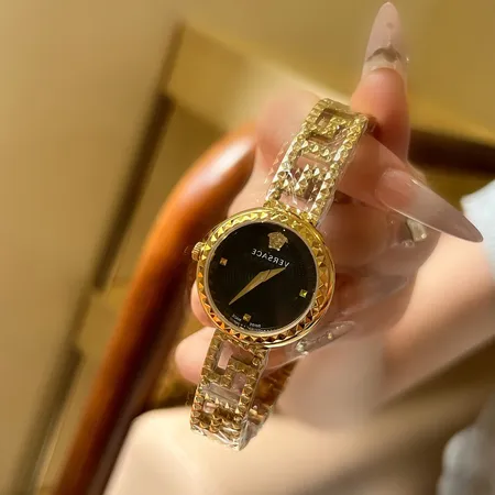 ヴェルサーチ 腕時計