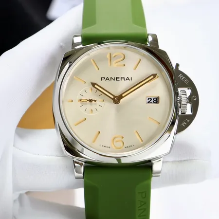 オフィチーネ パネライ 腕時計