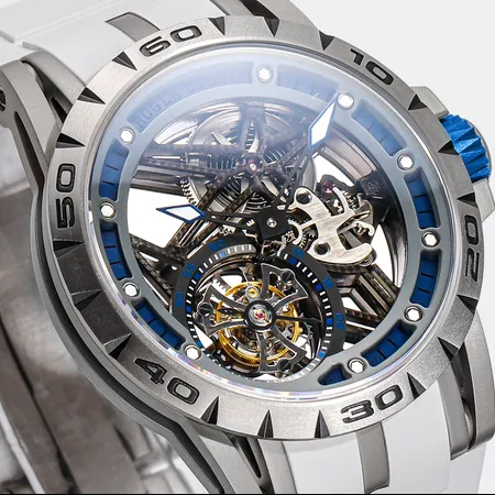 ロジェ・デュブイ 腕時計