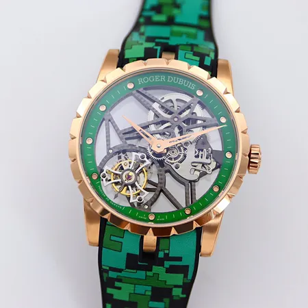 ロジェ・デュブイ 腕時計
