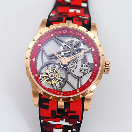 ロジェ・デュブイ 腕時計