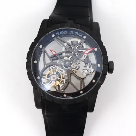 ロジェ・デュブイ 腕時計