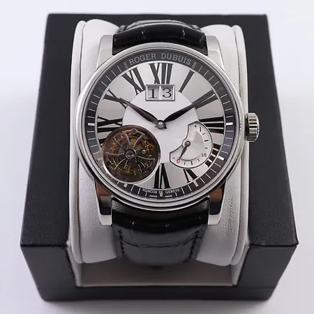 ロジェ・デュブイ 腕時計