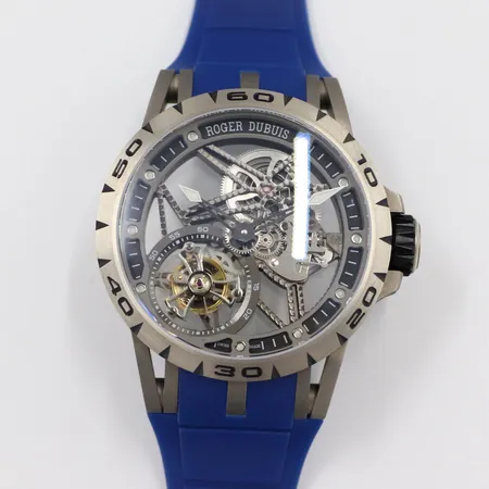 ロジェ・デュブイ 腕時計