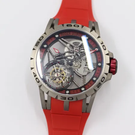 ロジェ・デュブイ 腕時計