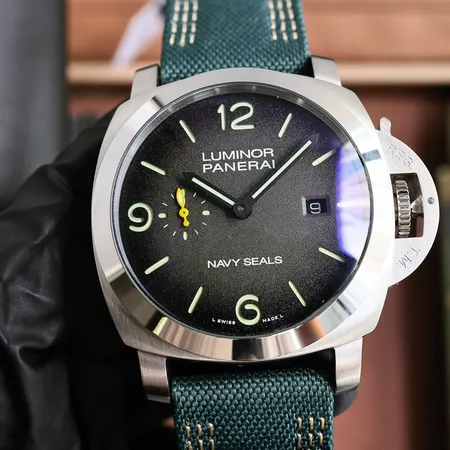 オフィチーネ パネライ 腕時計