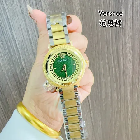 ヴェルサーチ 腕時計