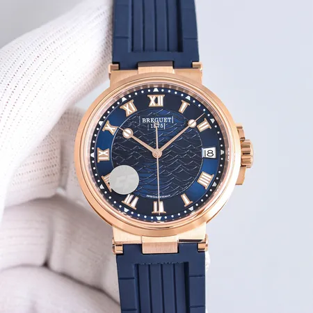 ロジェ・デュブイ 腕時計