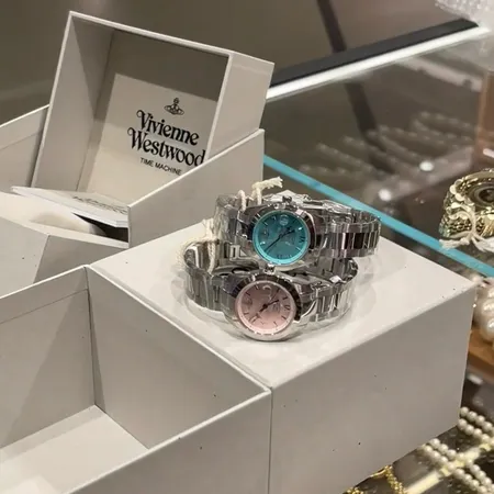 ヴィヴィアン・ウエストウッド 腕時計