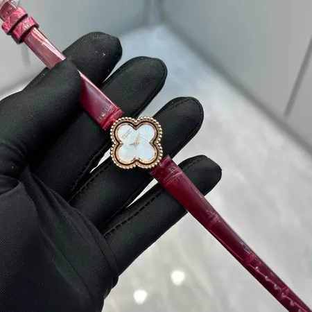 ヴァン クリーフ＆アーペル 腕時計