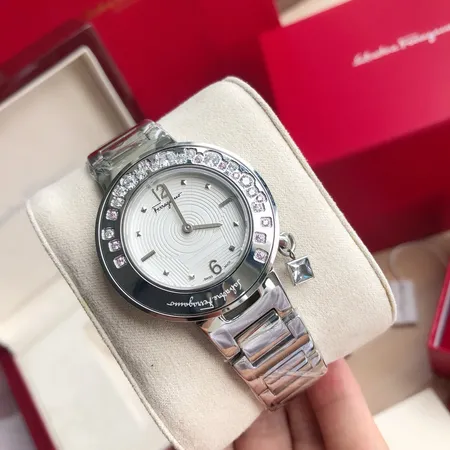 フェラガモ 腕時計