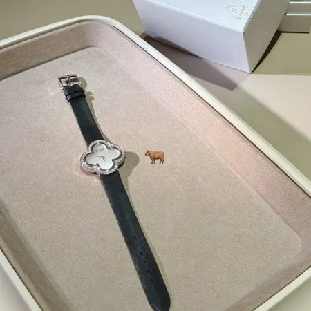 ヴァン クリーフ＆アーペル 腕時計