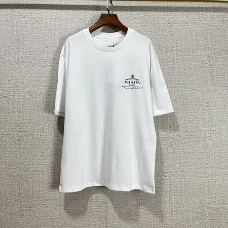 プラダ Tシャツ