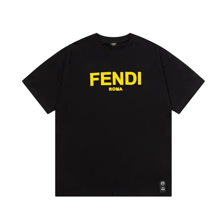 フェンディ Tシャツ